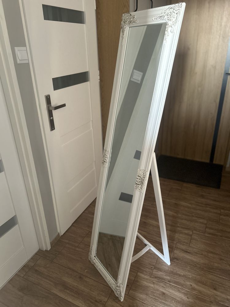 Lustro stojące białe 40x160