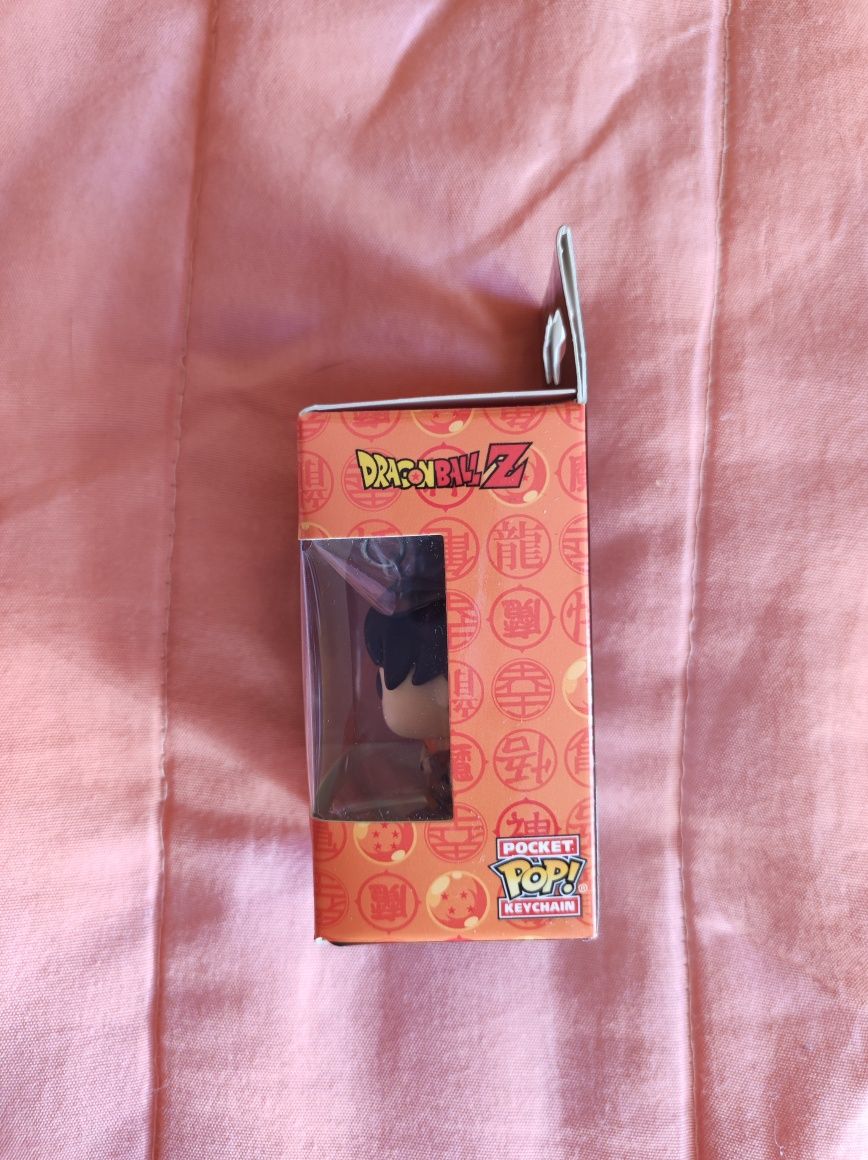 Funko Pop Pocket Keychain Goku with Kamehameha