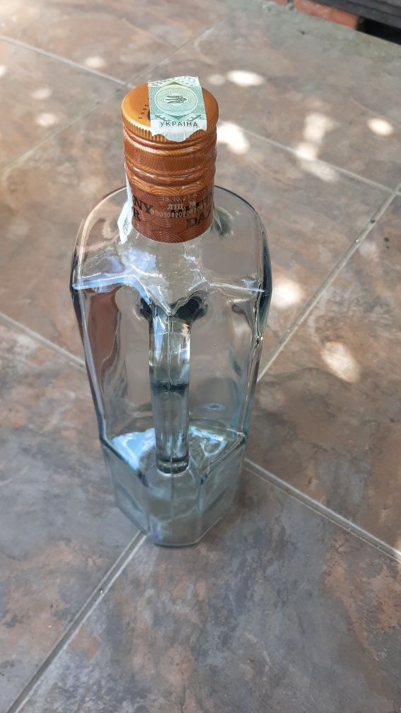 Бутылка от алкоголя 1,75 литра