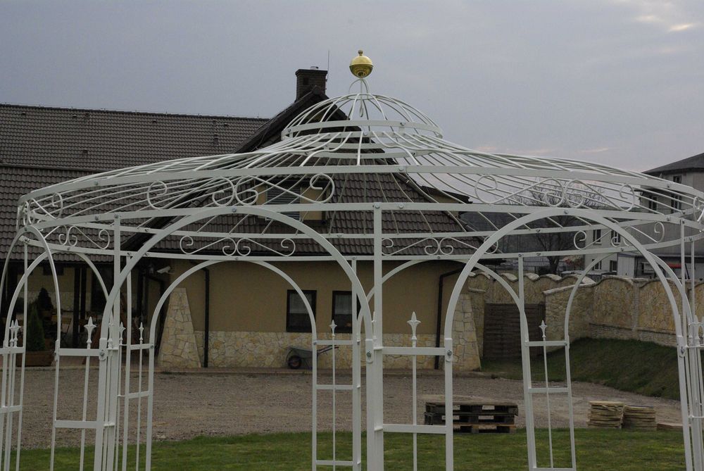 Altana metalowa okrągła