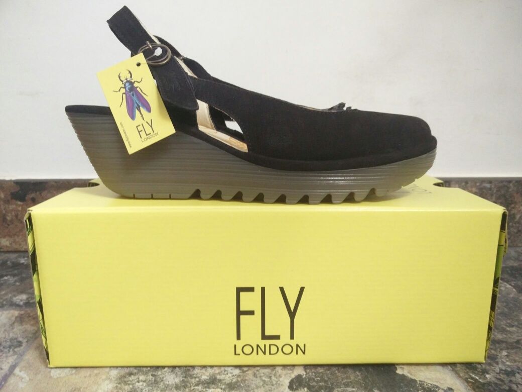 Sandálias Fly London