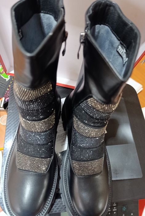 Черевики шкіряні нові жіночі 39 розмір, устілька 25 см не підійшов р