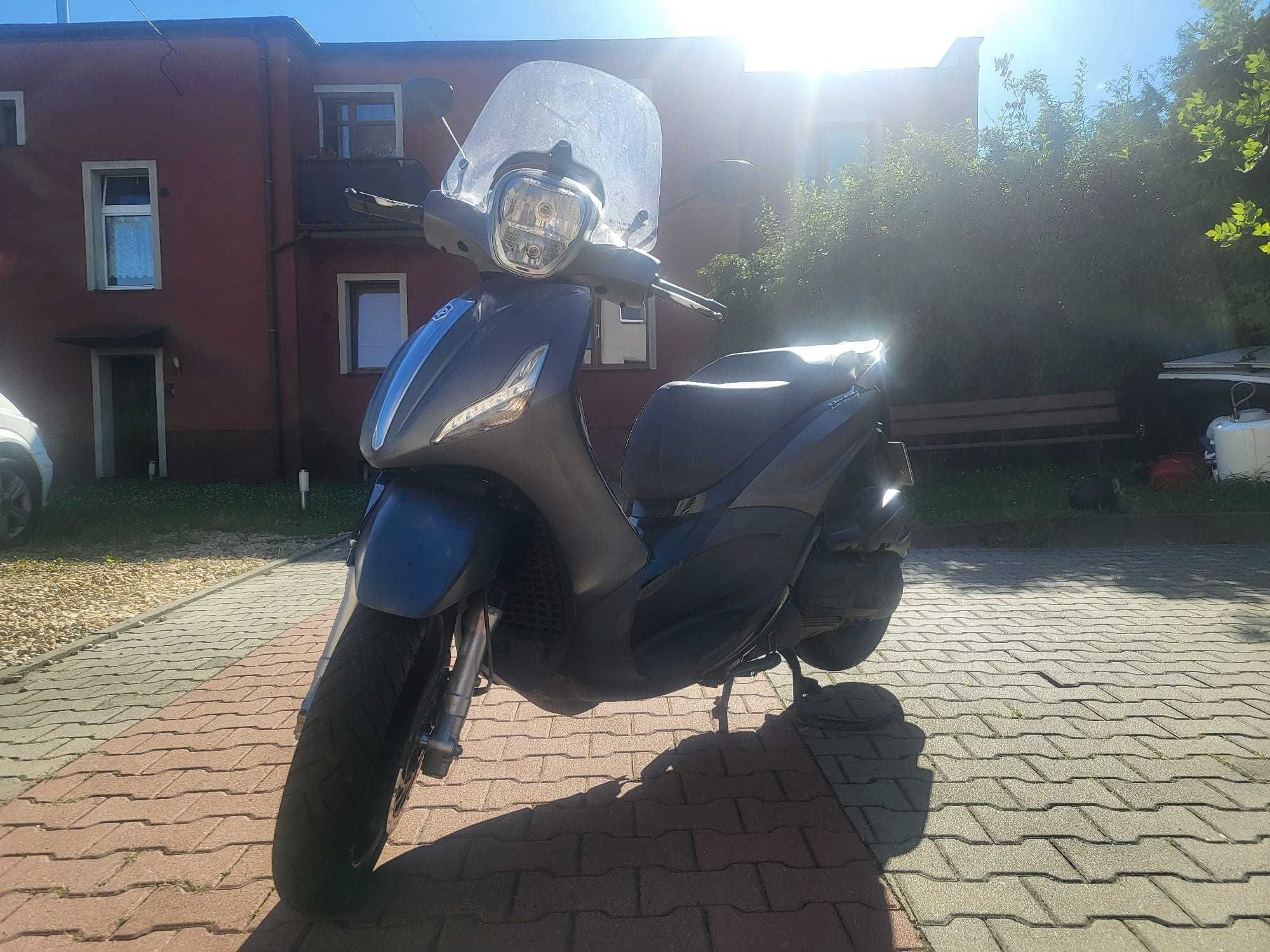 Skuter Beverly Piaggio 2015 /125