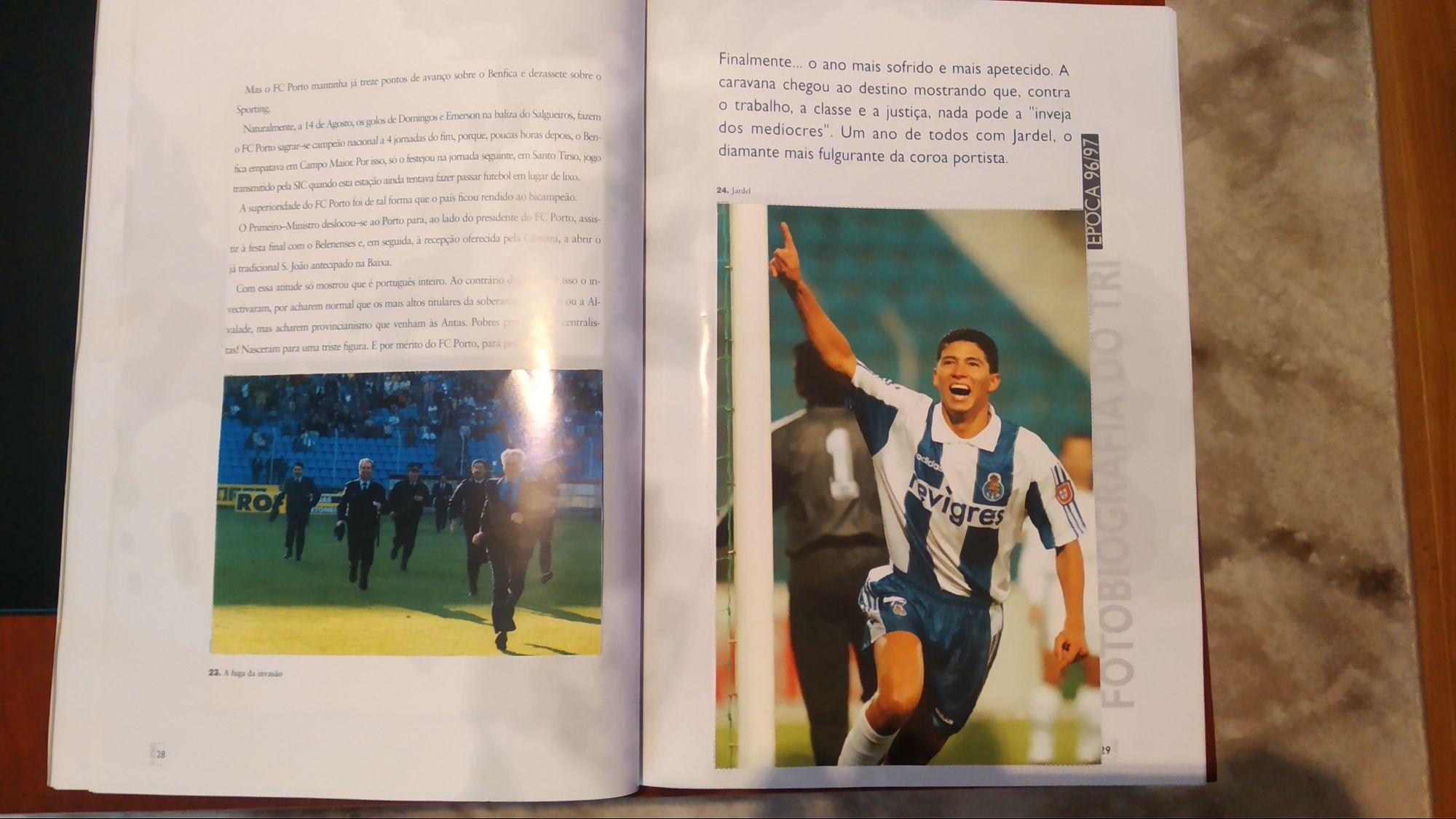 Fotobiografia com fotos destacáveis do TRI-FCPORTO