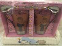 Conjunto 2 canecas + 2 colheres e pano