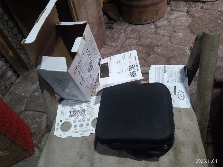 Квадрокоптер XKJ K100 MAX з камерою, пульт з екраном, складний, новий.