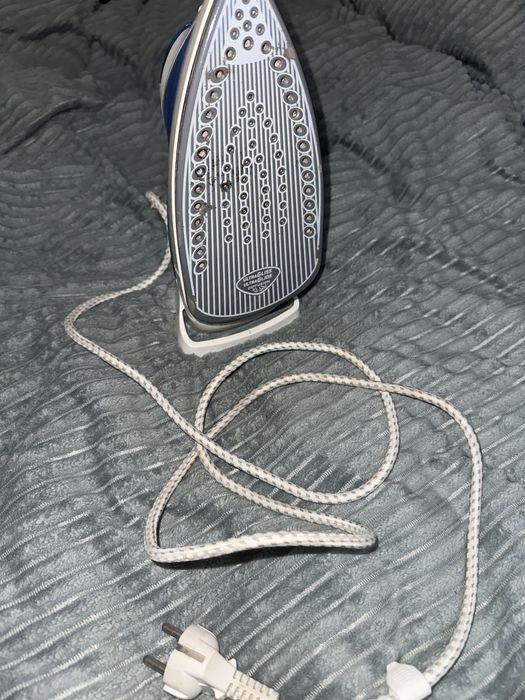 продам утюг без пара