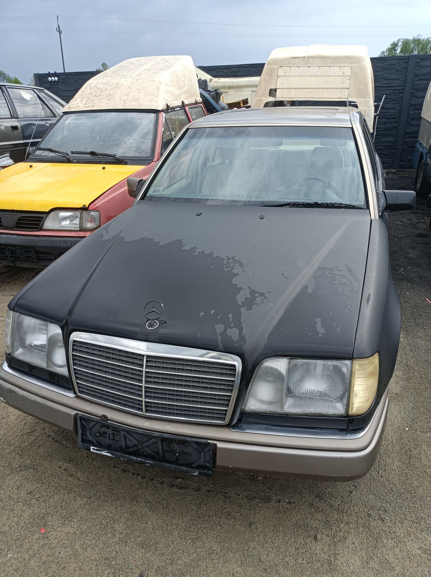 Zabytek do kolekcji w 124 Mercedes retro 2.3 benzyna automat