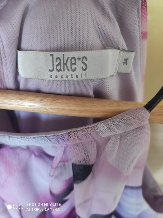 Sukienka Jake's Cocktail r.34