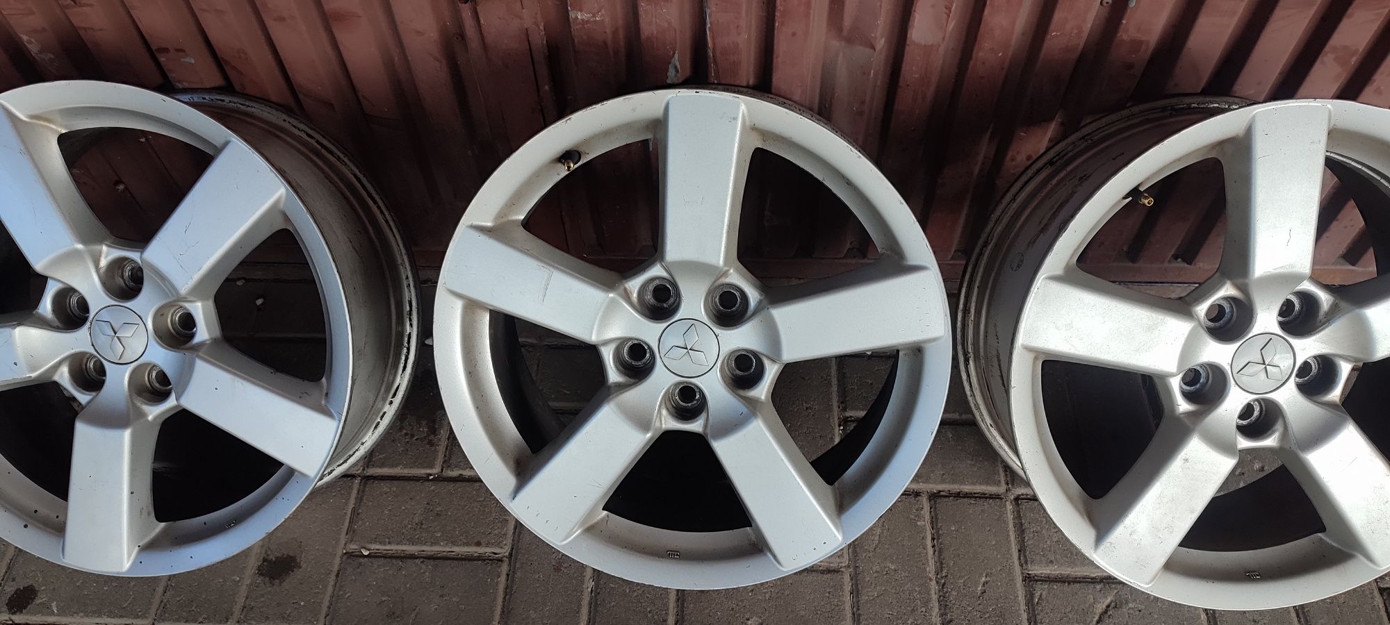 Felgi Mitsubishi 18" 5x114,3 ET38 8J