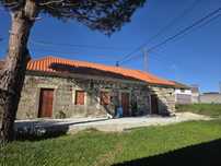 Arrenda-se Anexo em Pedra – 90m² (Armazém/Arrumos) – Serreleis, Viana