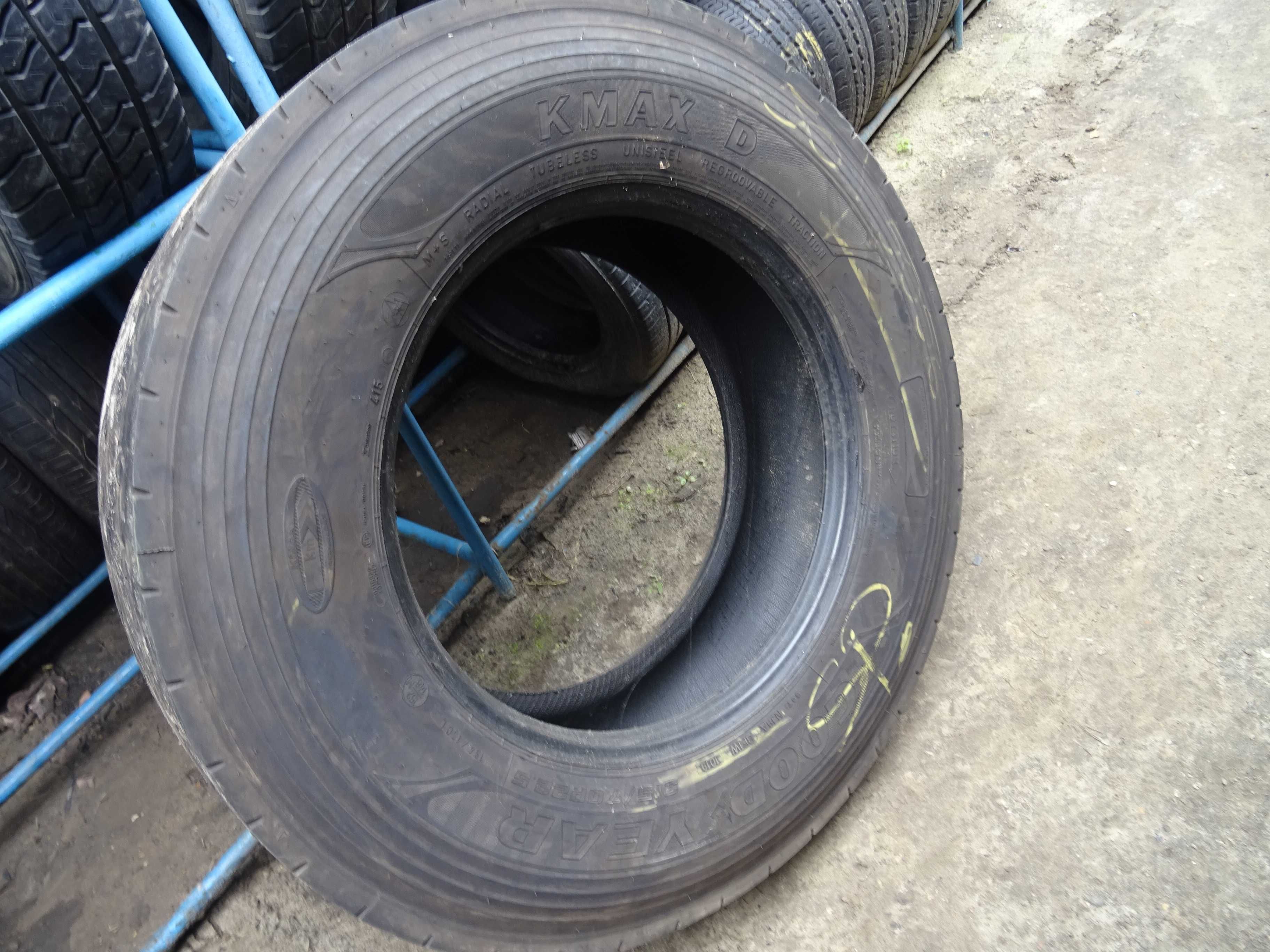 Opona 315/70R22.5 Goodyear Kmax D (650 netto)