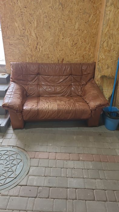 Крісло та диван кожа