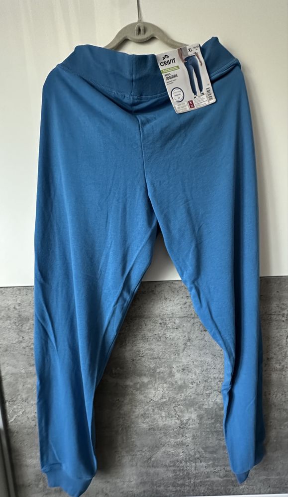 Nowe spodnie dresowe XL Crivit / Lidl