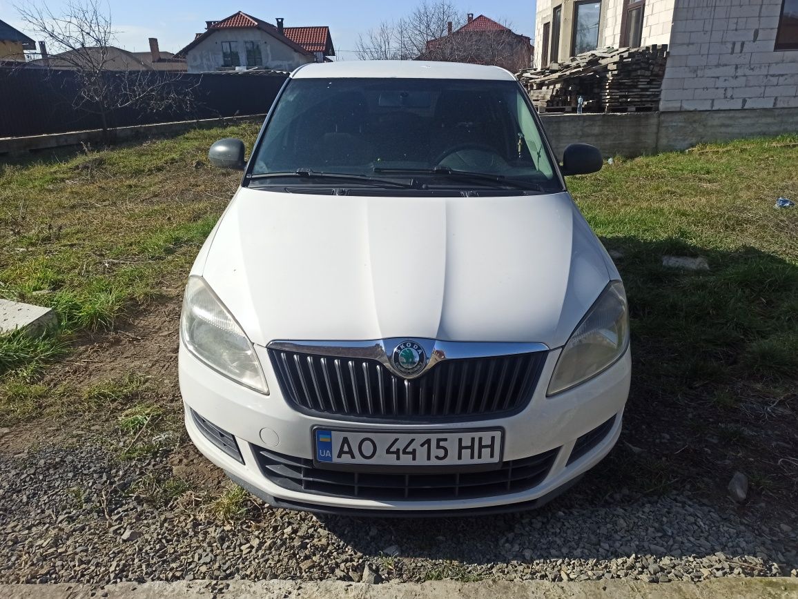 Автомобіль skoda