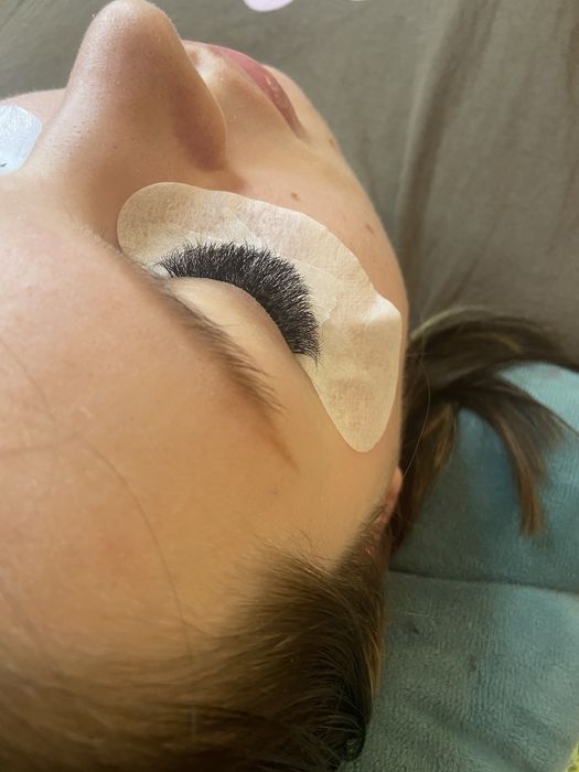 Stylizacja rzęs przedluzanie rzęs stylizacja brwi PROMOCJA