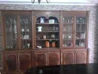 Armário de Sala de Jantar em madeira