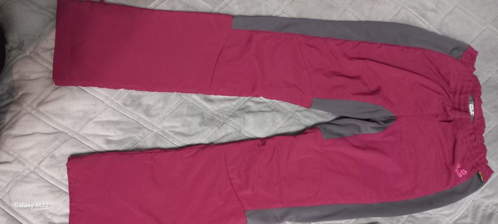 Утеплені штани Jack Wolfskin.