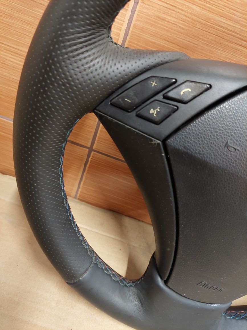 Kierownica Grzana z poduszka BMW E60 E61 START STOP Ładna kolor nitka