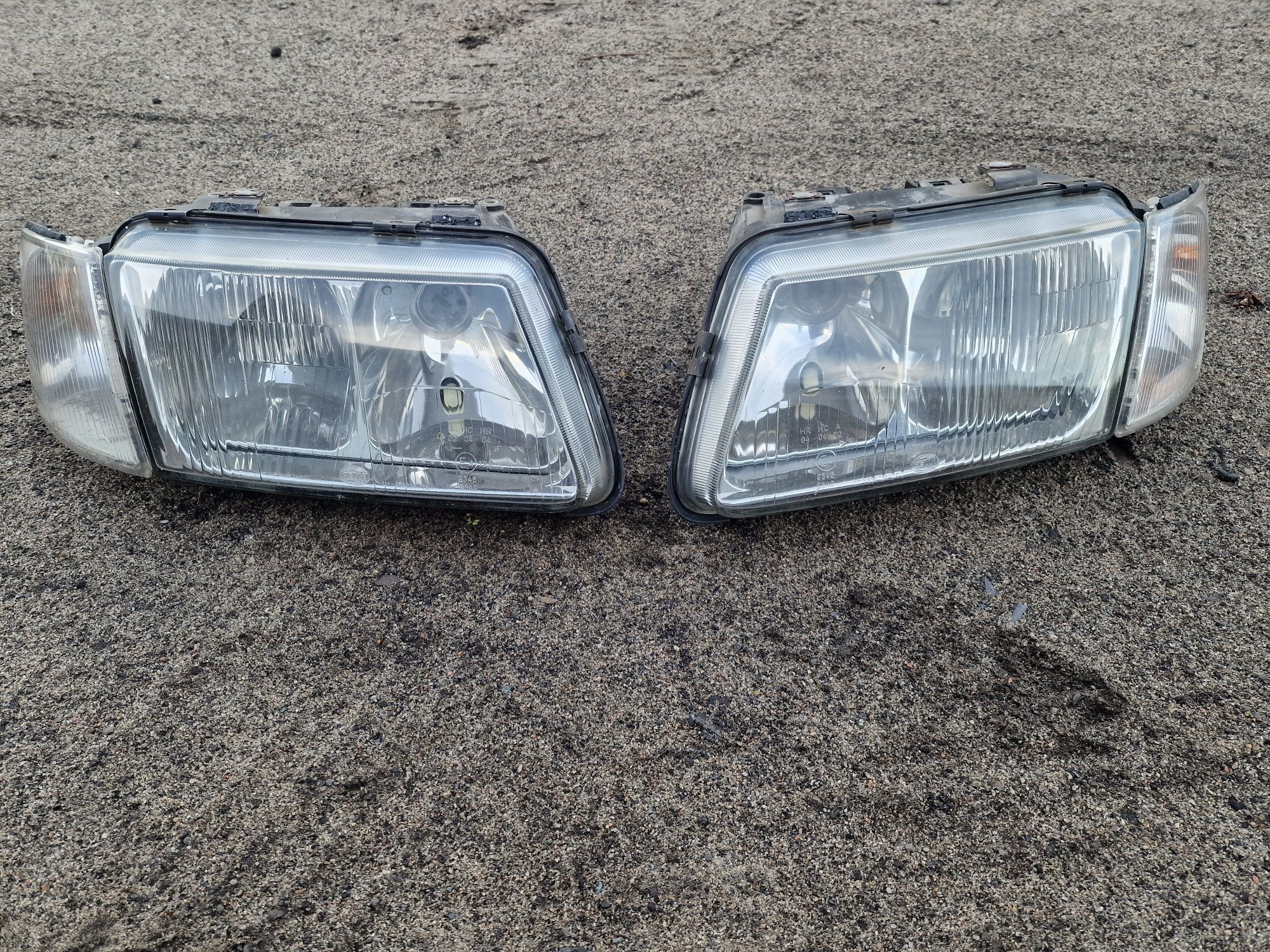 Lampy przód audi a3 8L kierunkowskazy komplet