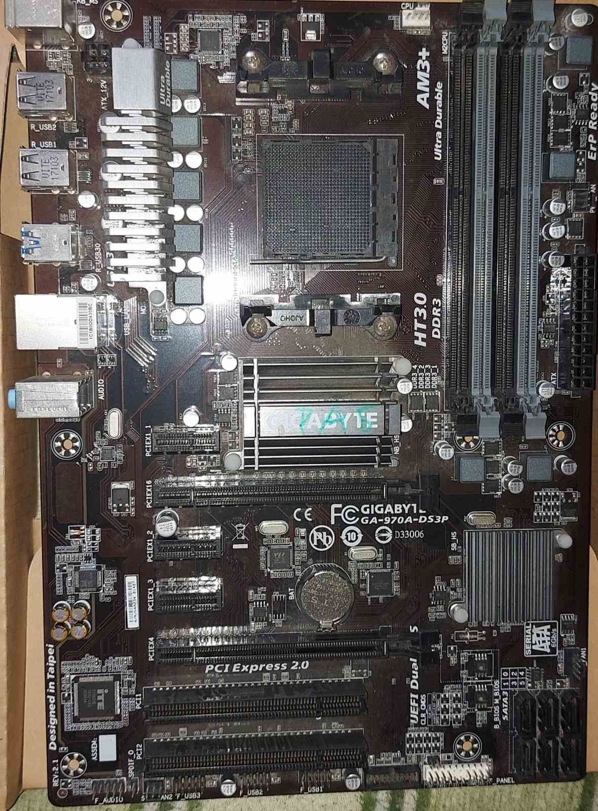 Материнські плати
Gygabite GA-970A-DS3P бу