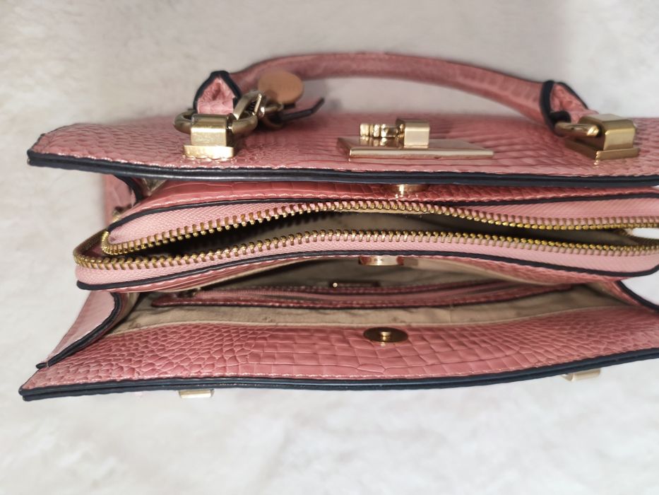 Torebka różowa guess