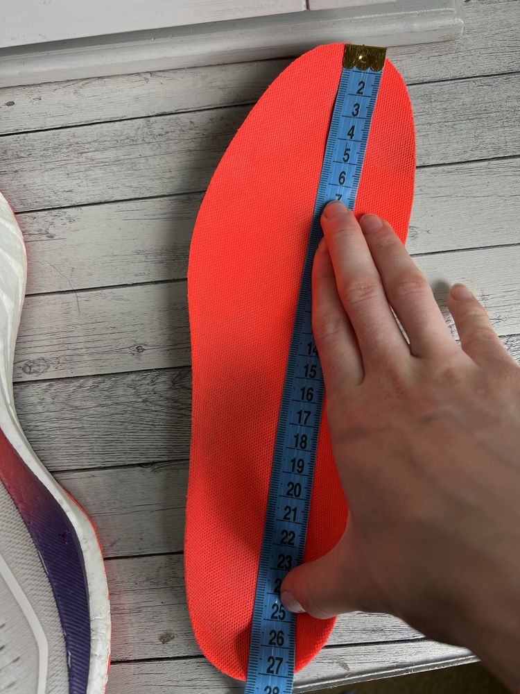 Saucony Endorphin Speed 4 беговые кроссовки унисекс 41 размер