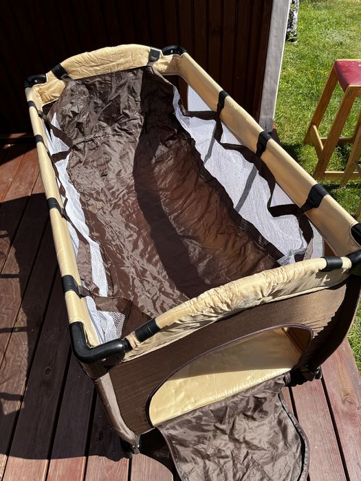 Łóżeczko dziecięce turystyczne