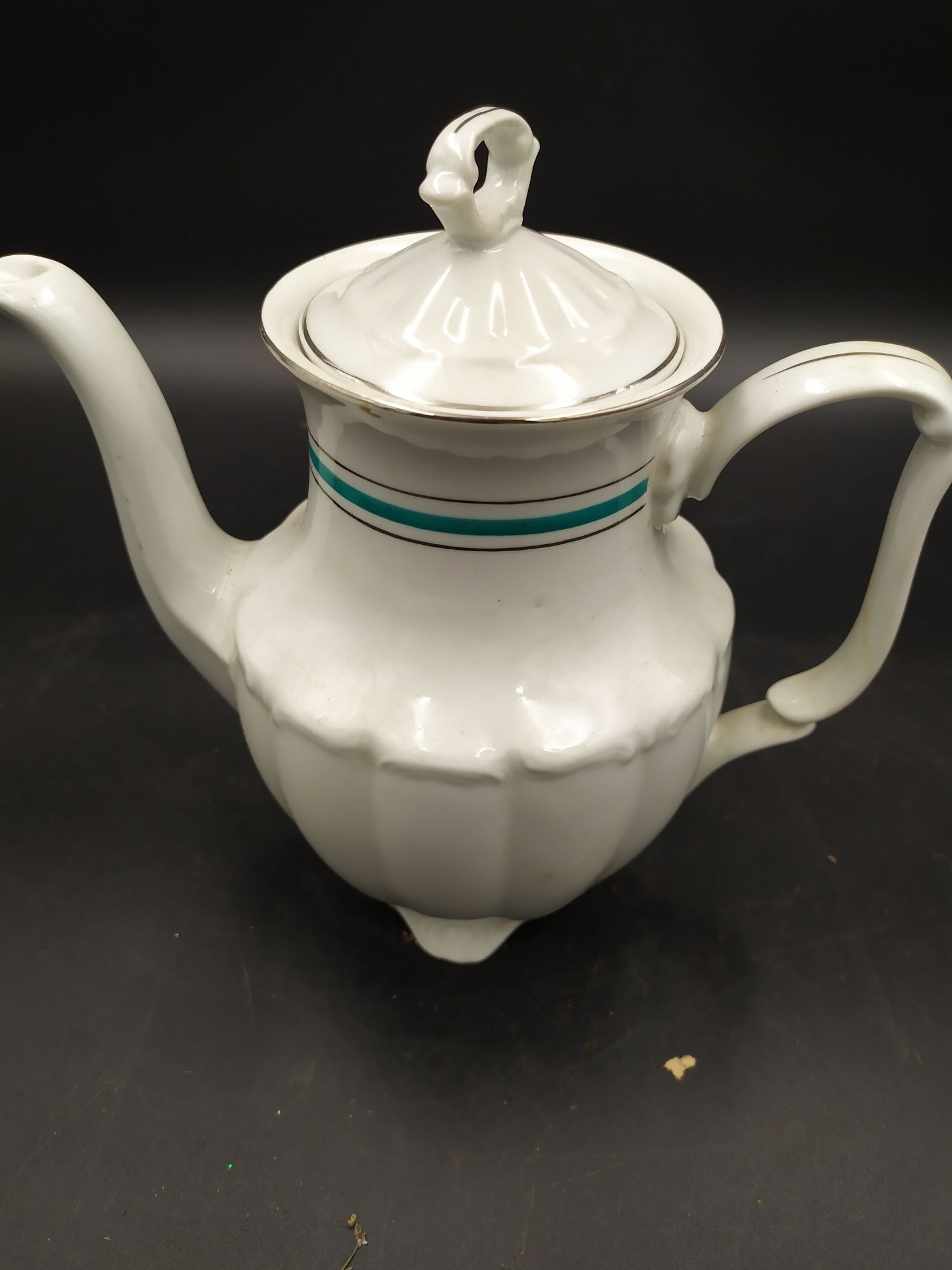 Piękny dzbanek do herbaty porcelanowy Walbrzych