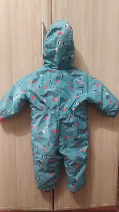 Зимний комбинезон для девочки