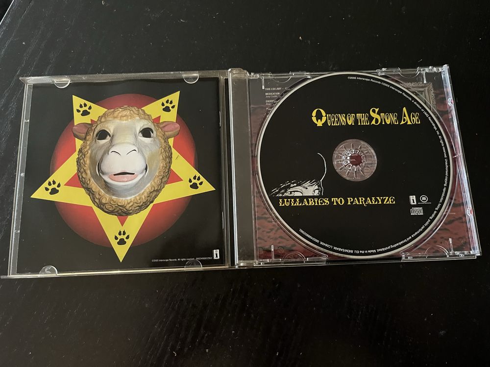 CD - Queens of Stone Age - Lullabies to Paralyze