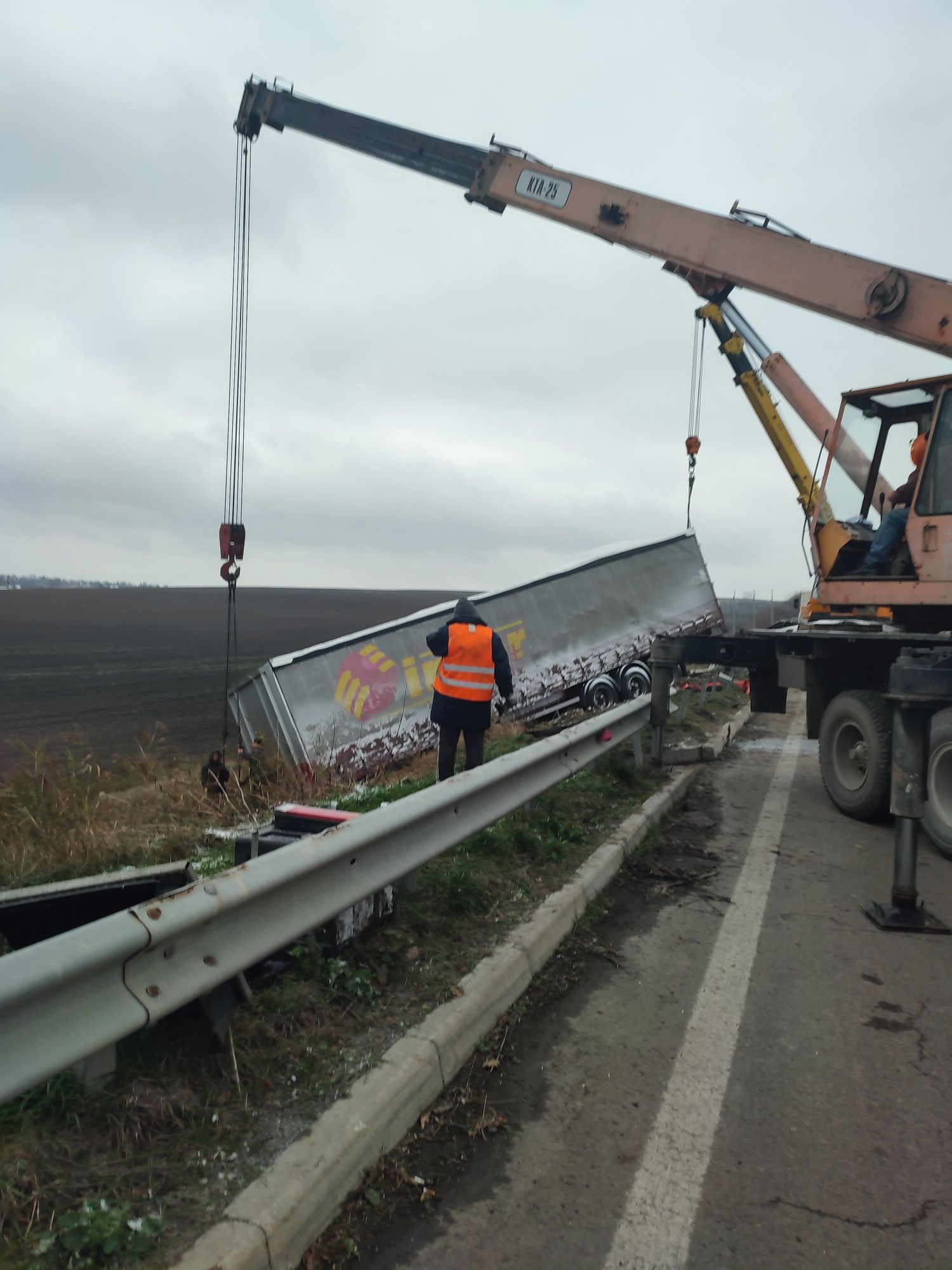 Послуги автркран автокрана 10-25тон крана кран оренда услуги аренда