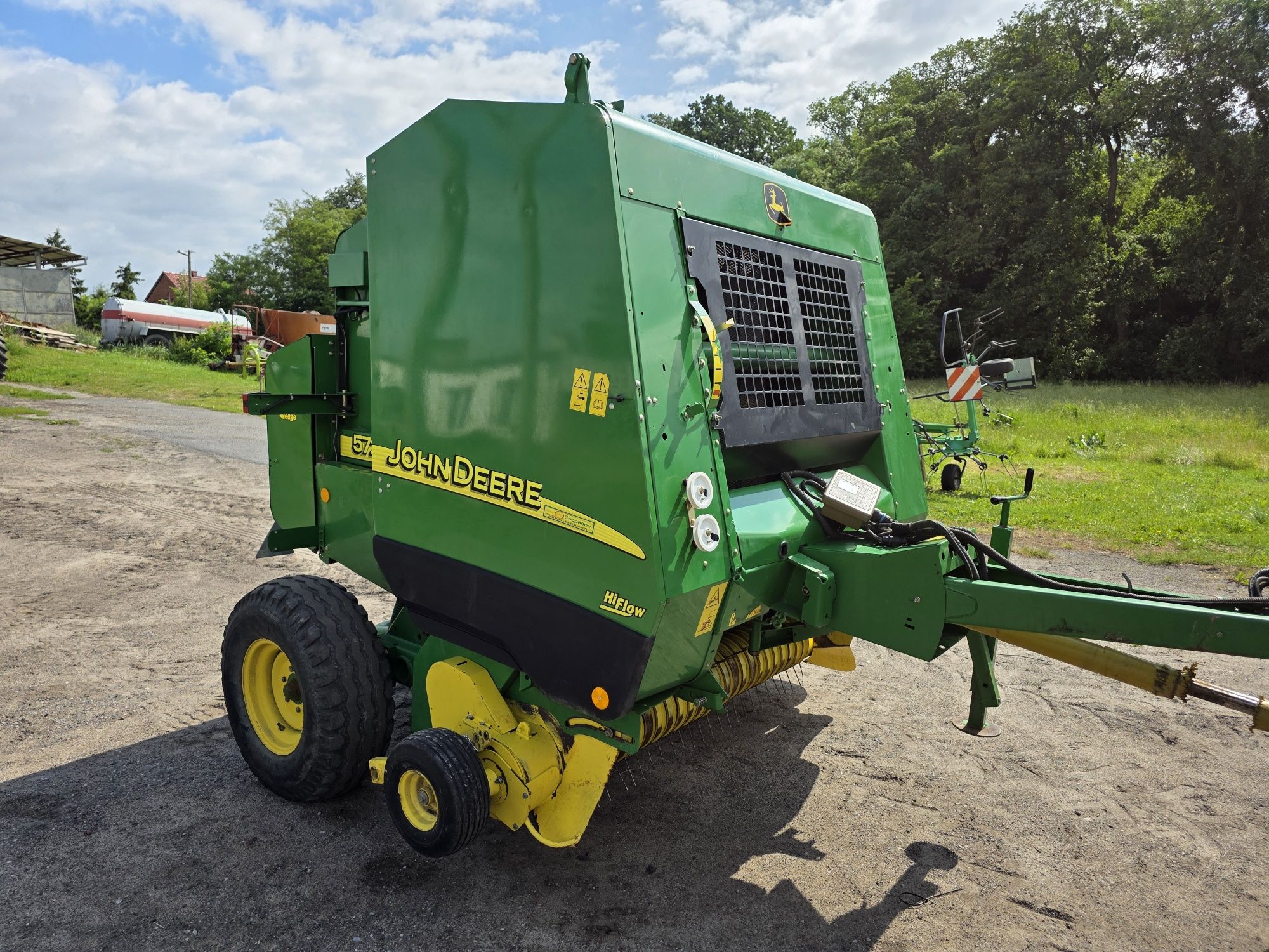 Prasa John deere 572