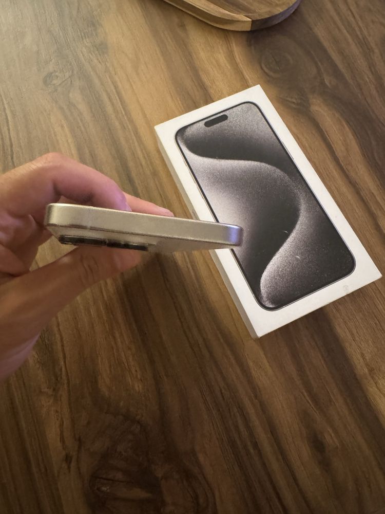 iPhone 15 Pro Max