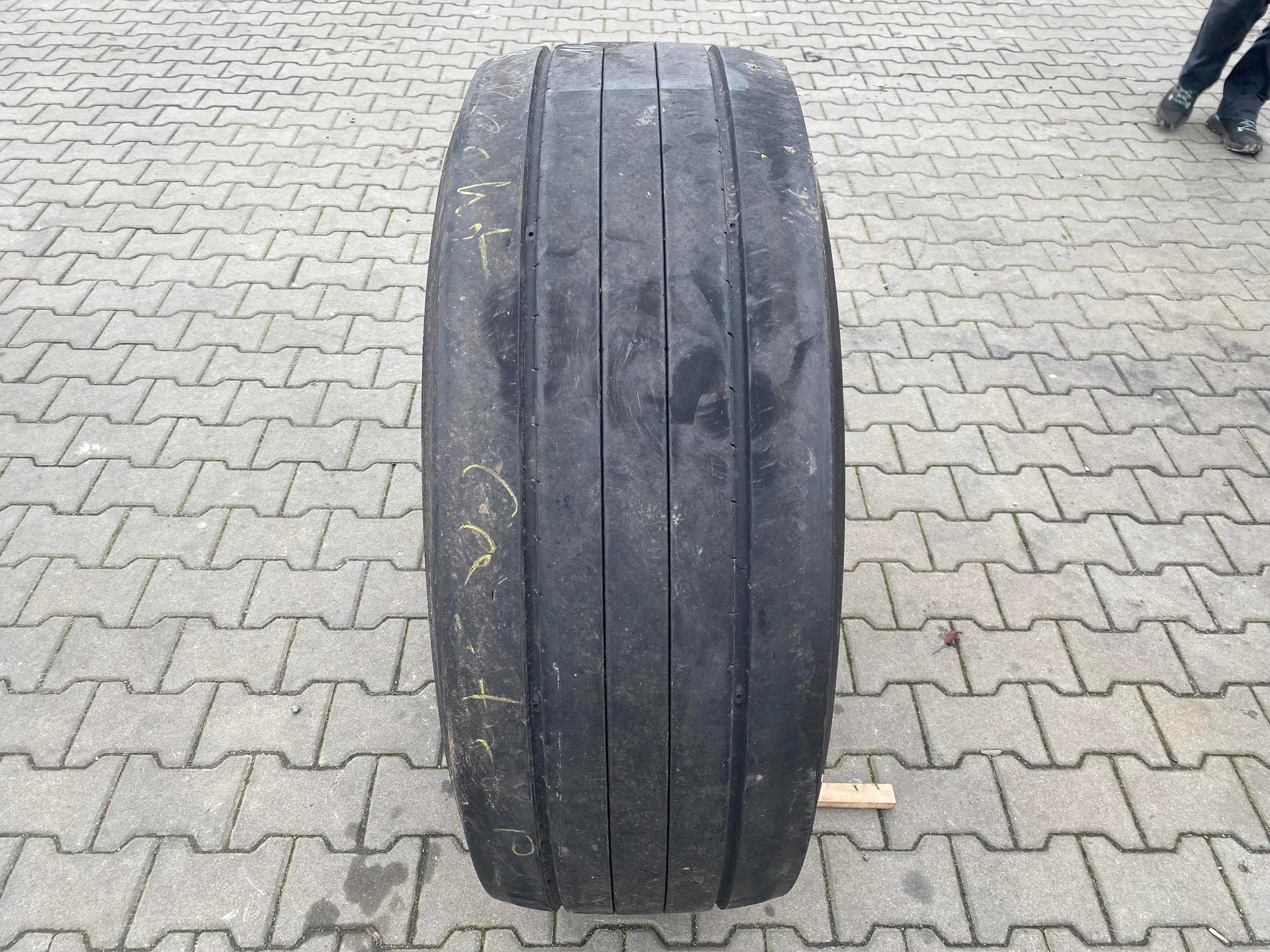 Opona 385/65R22.5 GOODYEAR FUELMAX T HL Naczepowa 10-11mm
