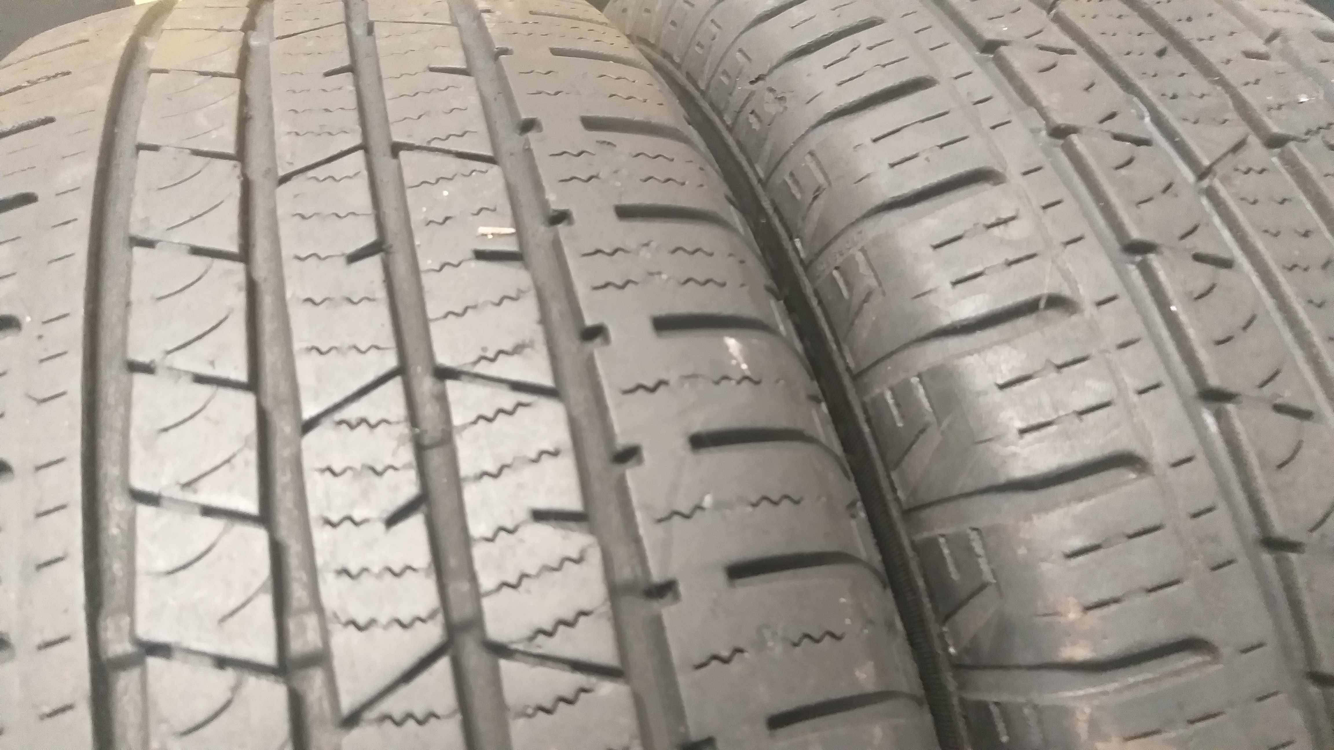 K151261 komplet 215/65R16 98H Continental Cross Contact LX 2011rok.