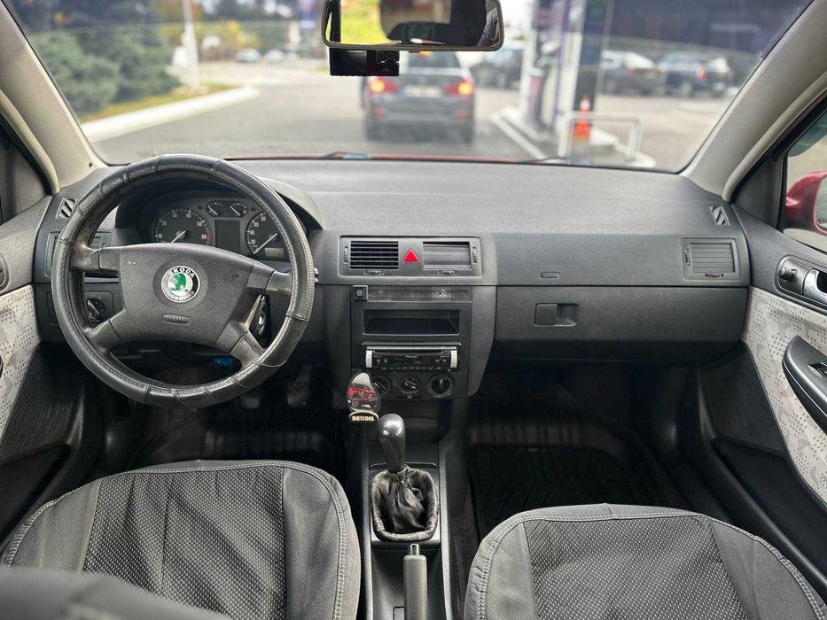Продам Skoda Fabia 2003 1.2 механика