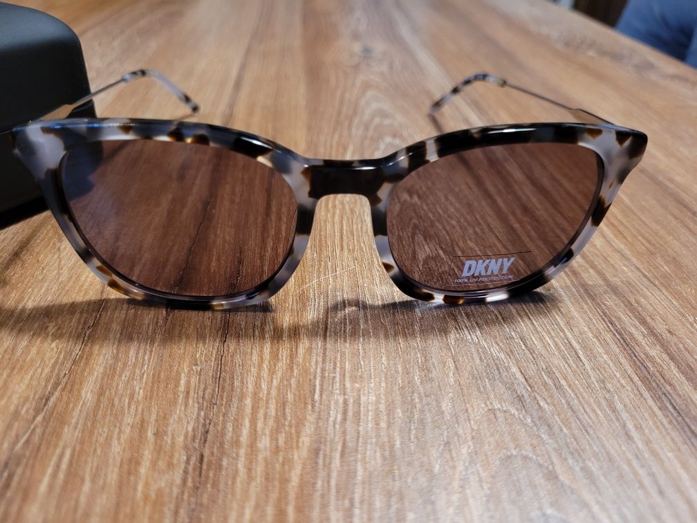 Okulary Przeciwsłoneczne Damskie DKNY DK708S