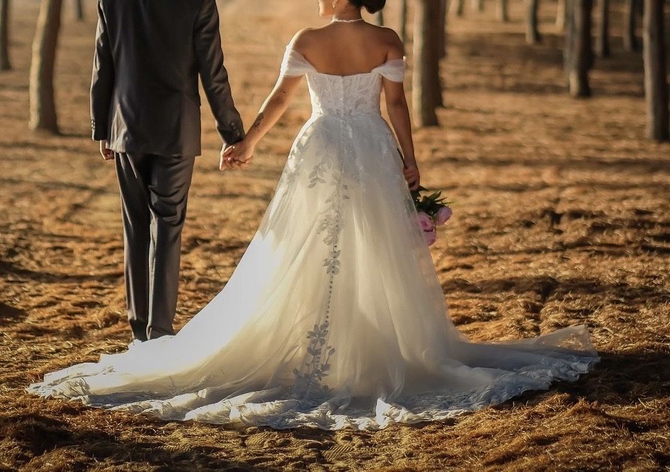 Vestido de noiva semi novo