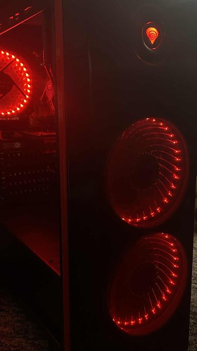PC komputer gamingowy