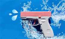 Pistolet na wodę na lany poniedziałek