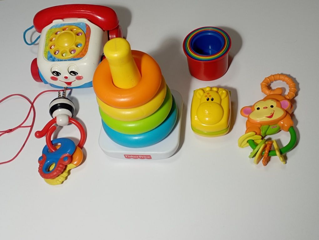 Набор первых игрушек для детей от Fisher price