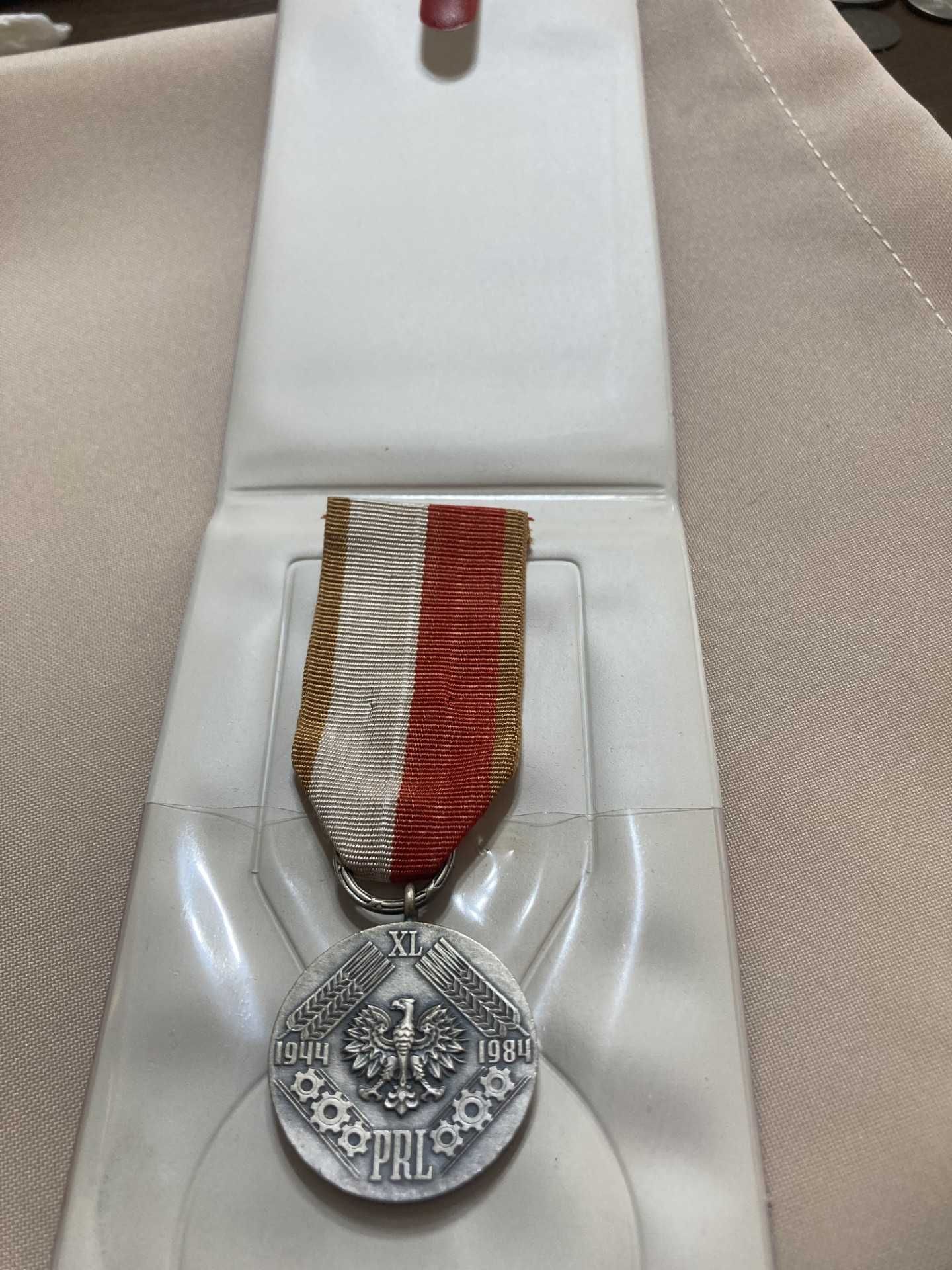 Medal Walka Praca Socjalizm PRL 1944 -1984