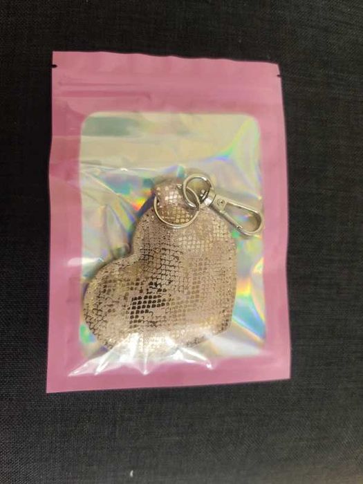 Farbotka breloczek serduszko