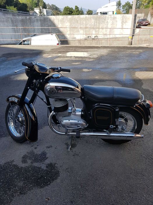 CZ 175 de 1969 type 450