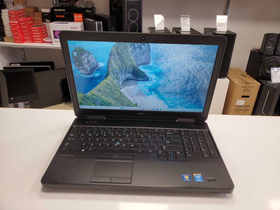 Laptop Dell E5540 i5 16GB 128GB SSD Win 11 Gwarancja