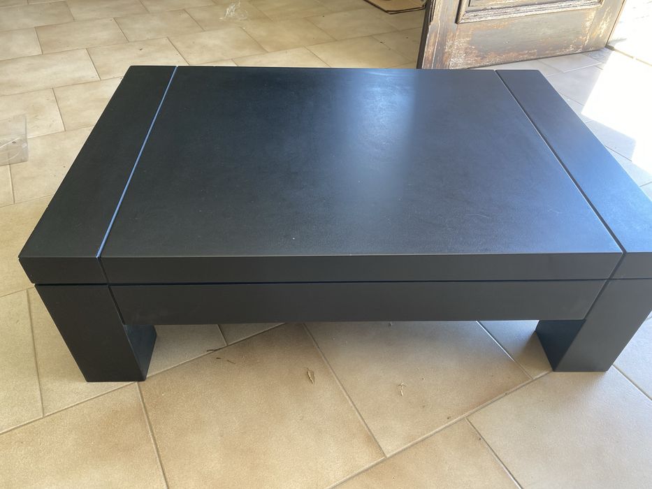 Mesa de centro preta