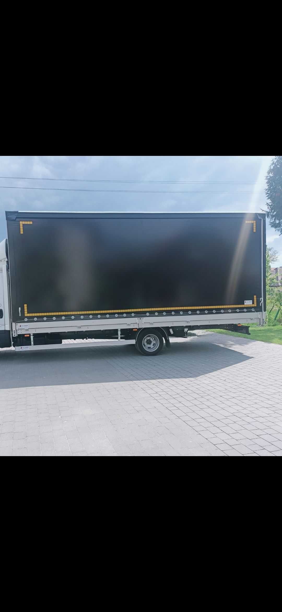 Plandeka, Firanka boczna plandeki
