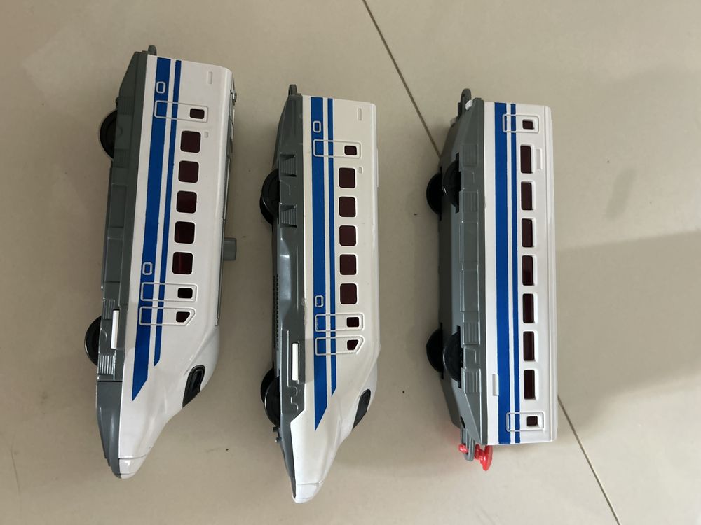 Pociąg kolejka elektryczna high speed express smiki