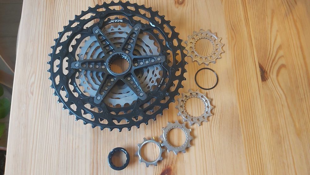 Cassete Shimano XTR 12v – CS-M9101 Hyperglide+ Impecável